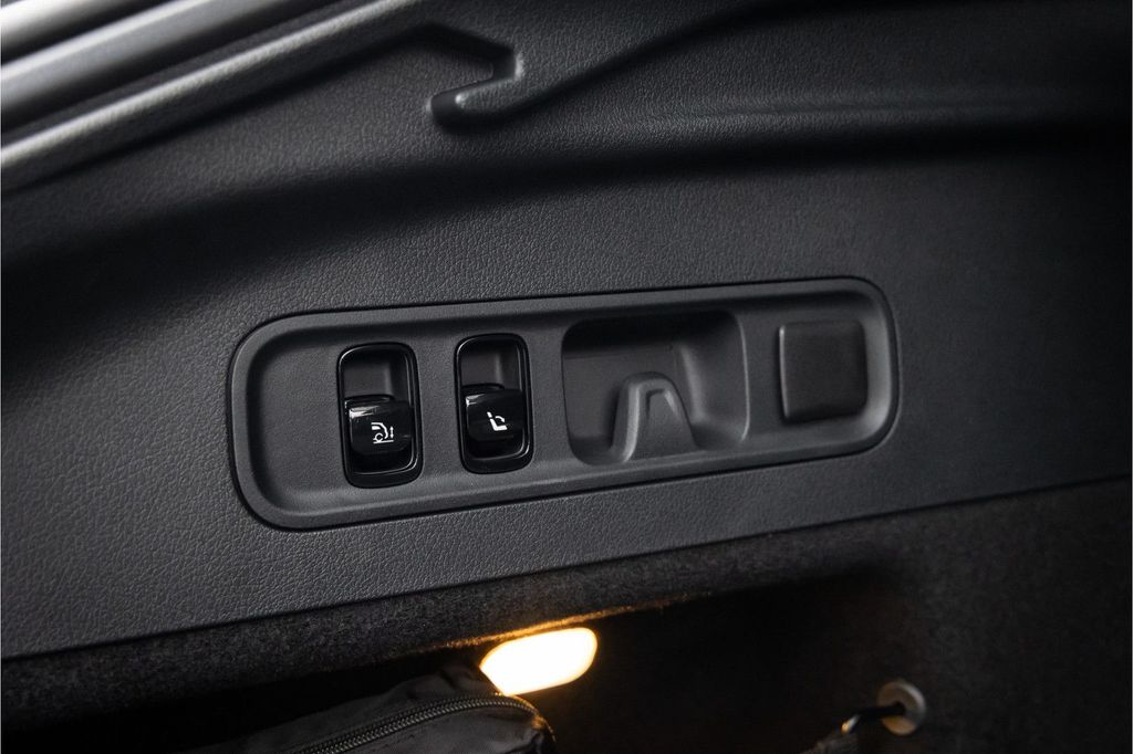 Mercedes-Benz GLC 300 2026