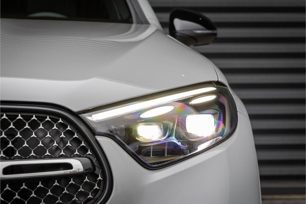 Mercedes-Benz GLC 300 2026