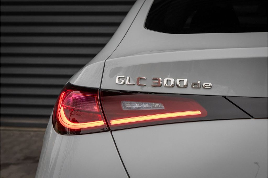 Mercedes-Benz GLC 300 2026