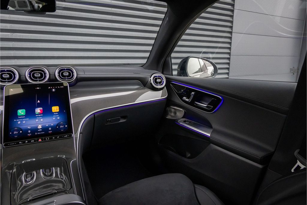 Mercedes-Benz GLC 300 2026