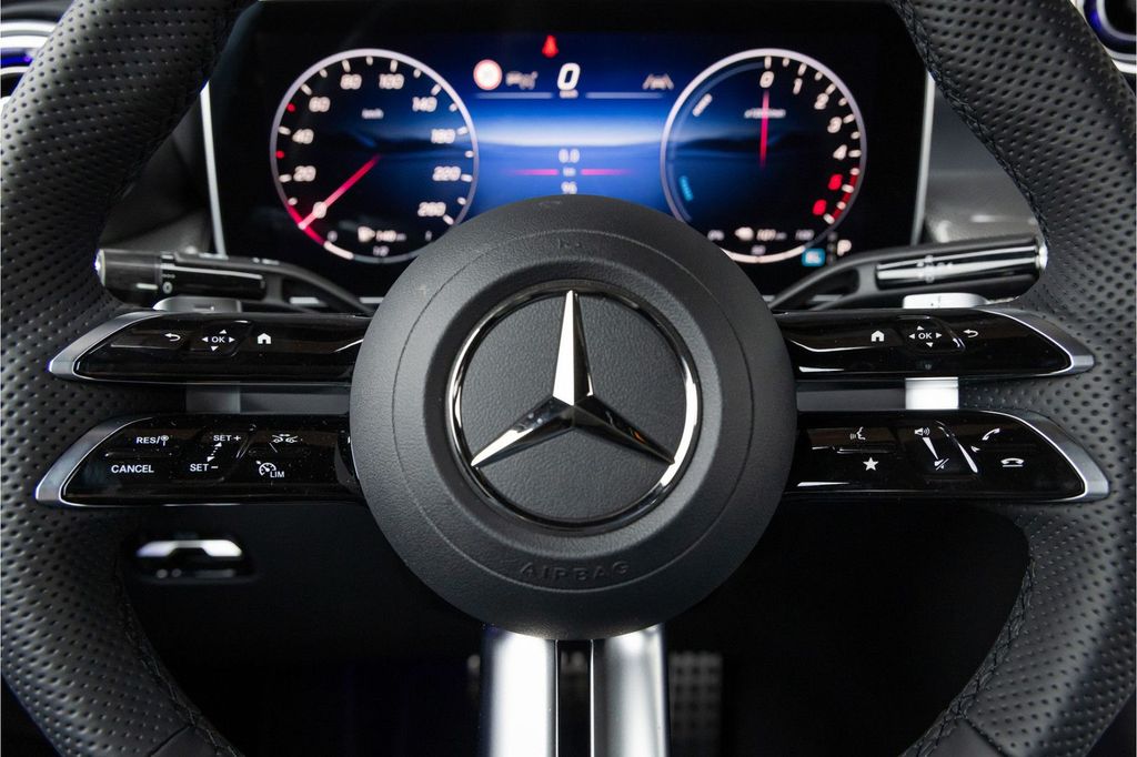 Mercedes-Benz GLC 300 2026