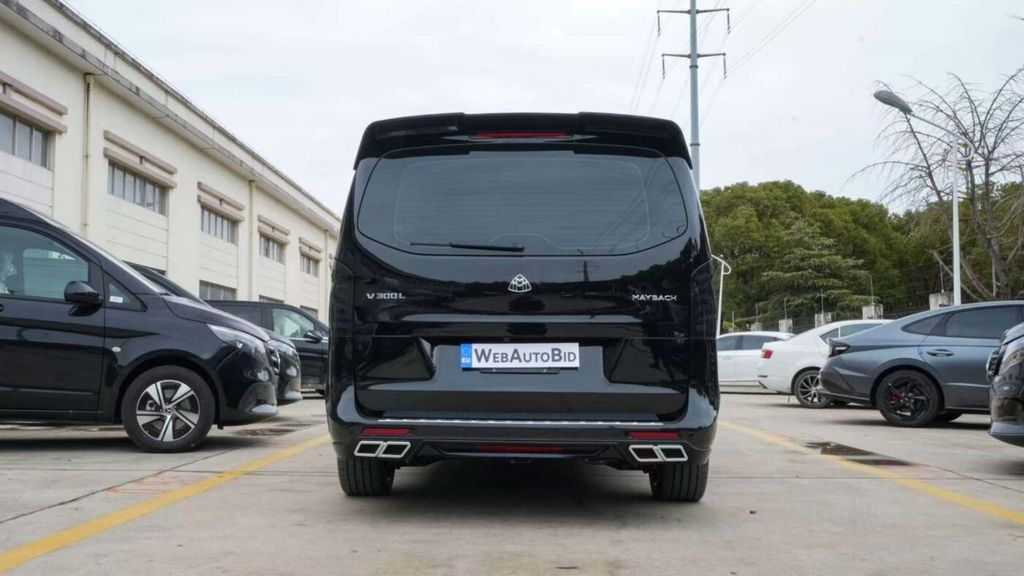 Mercedes-Benz V 300 2025