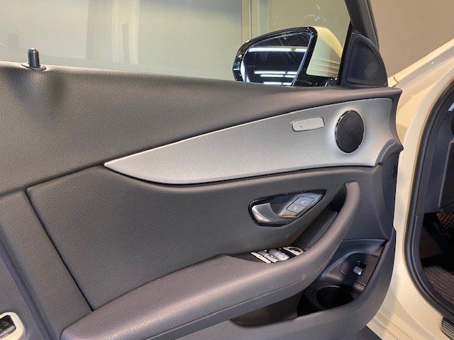 Mercedes-Benz E 220 2023