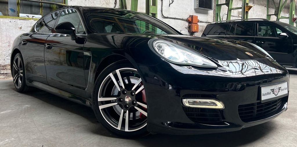 Porsche Panamera 2013