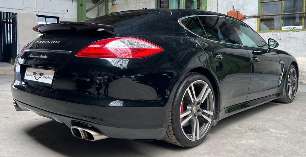 Porsche Panamera 2013