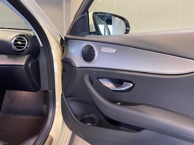 Mercedes-Benz E 220 2023