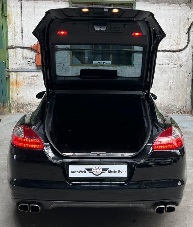 Porsche Panamera 2013