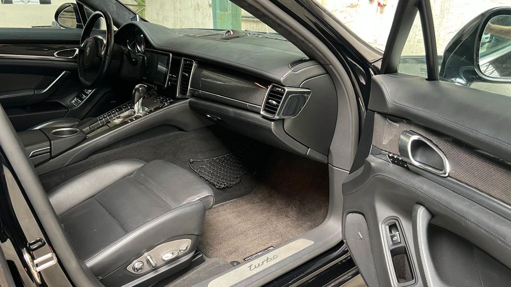 Porsche Panamera 2013