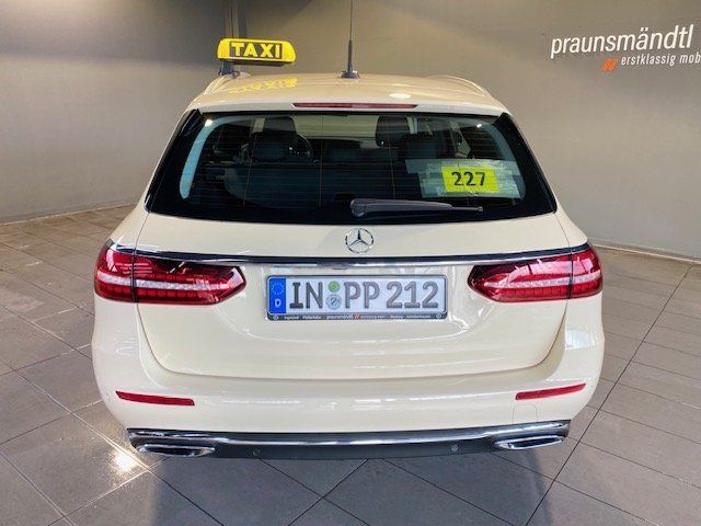 Mercedes-Benz E 220 2023