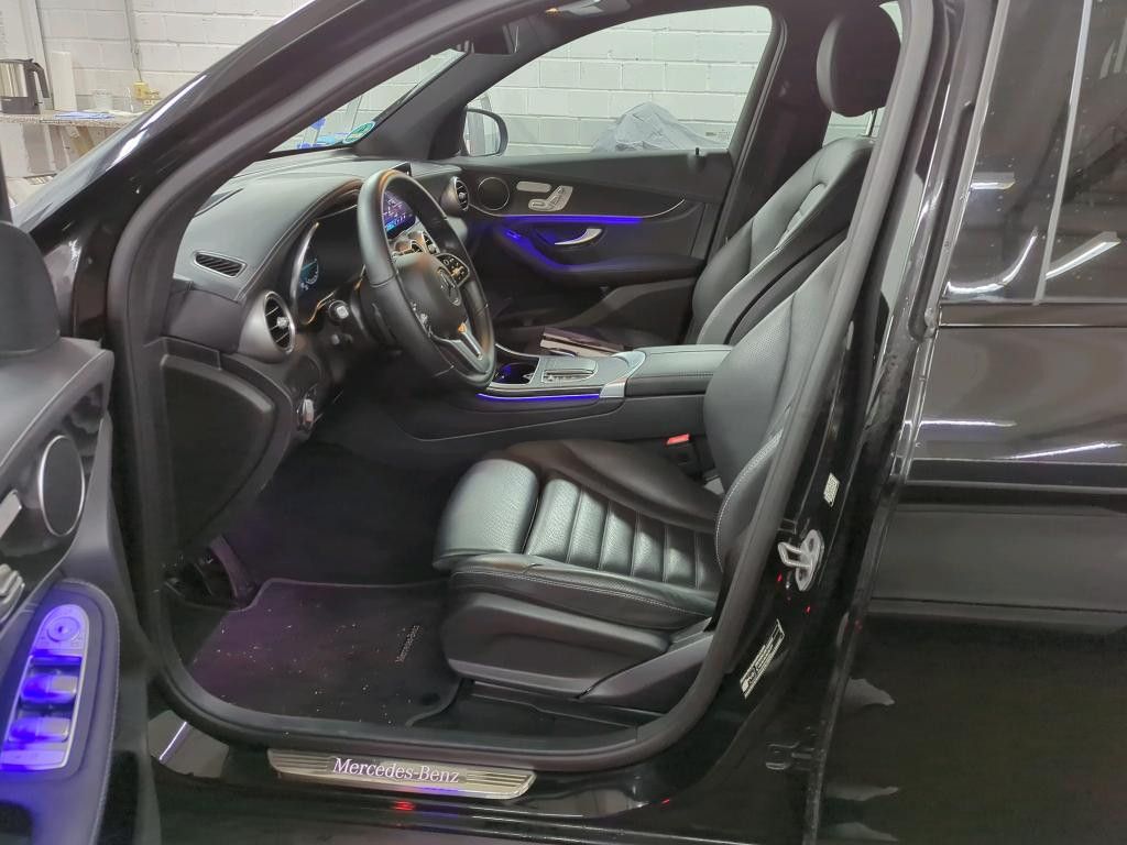 Mercedes-Benz GLC 300 2021