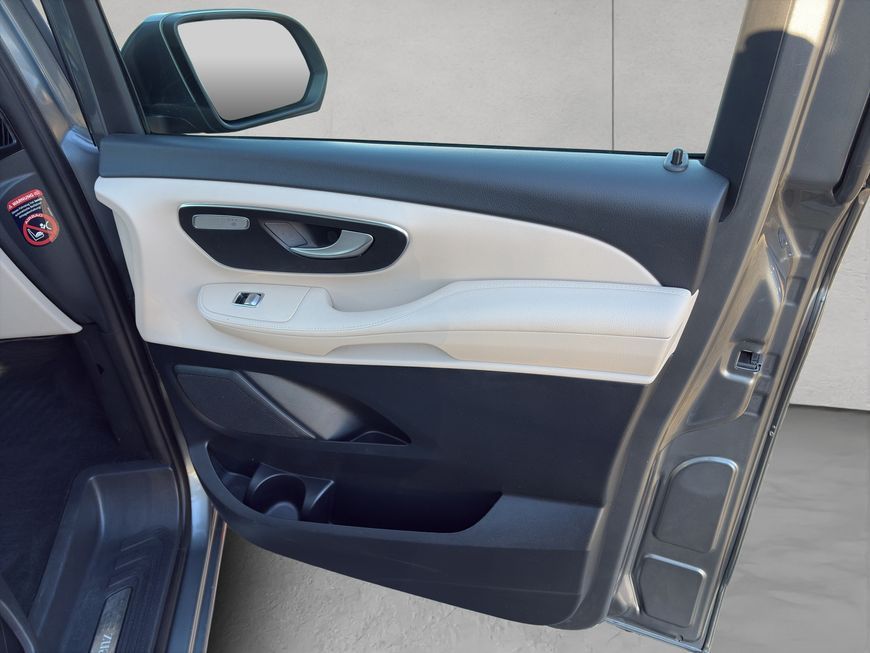 Mercedes-Benz EQV 2021