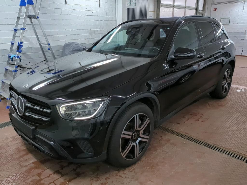 Mercedes-Benz GLC 300 2021