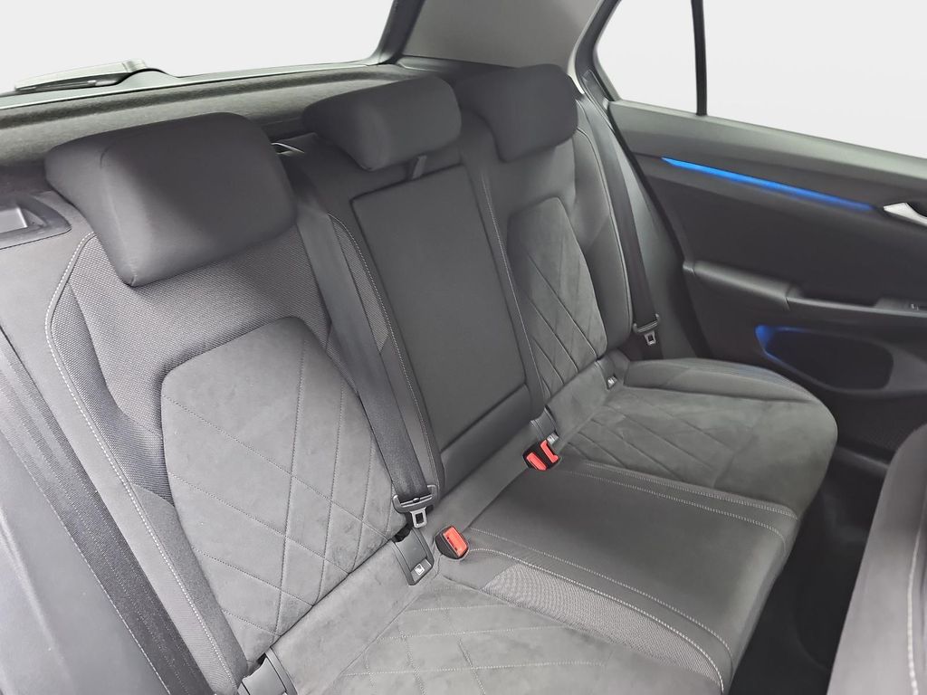 Volkswagen Golf 2024