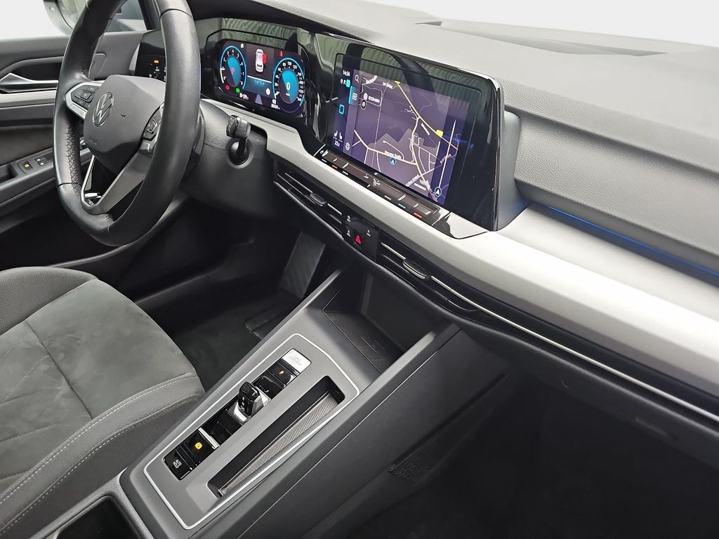 Volkswagen Golf 2024