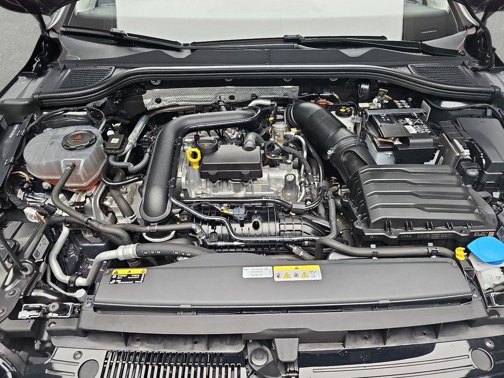 Volkswagen Golf 2024