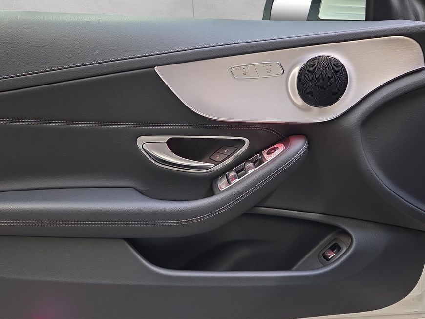 Mercedes-Benz C 300 2021