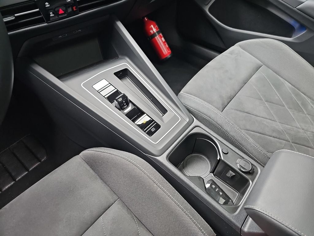 Volkswagen Golf 2024