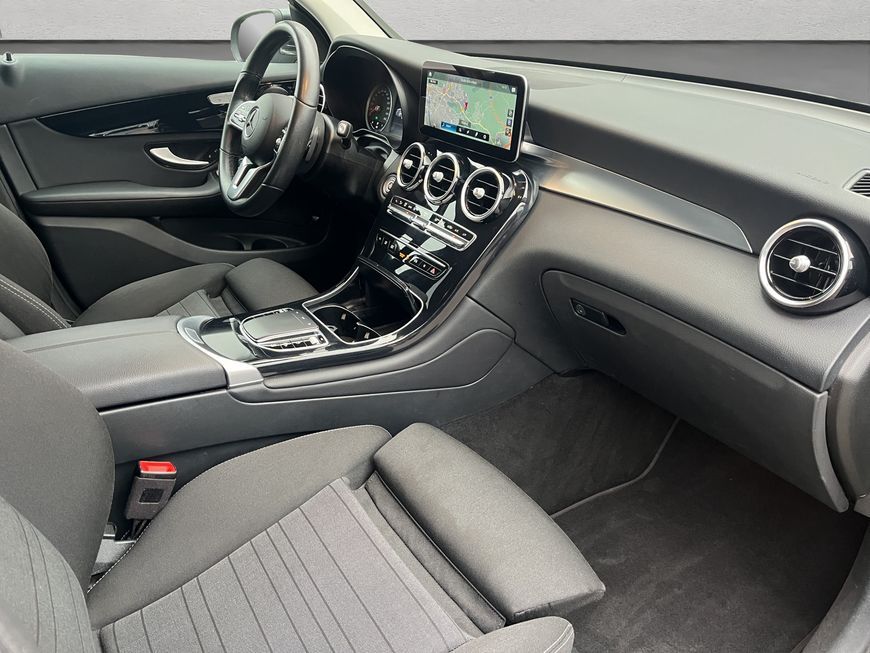 Mercedes-Benz GLC 300 2021