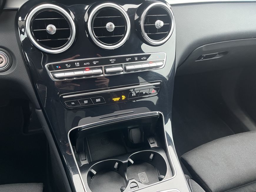 Mercedes-Benz GLC 300 2021