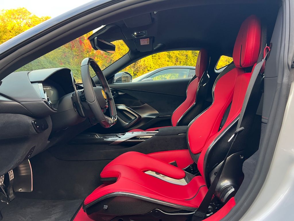 Ferrari 12Cilindri 2025