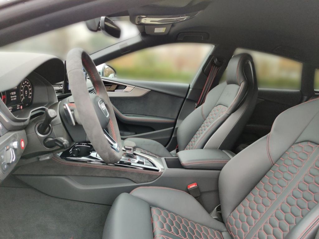 Audi RS5 2024