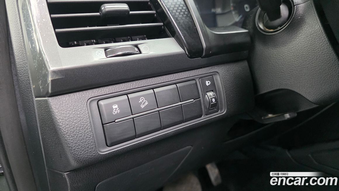 KG_Mobility_Ssangyong Rexton 2022