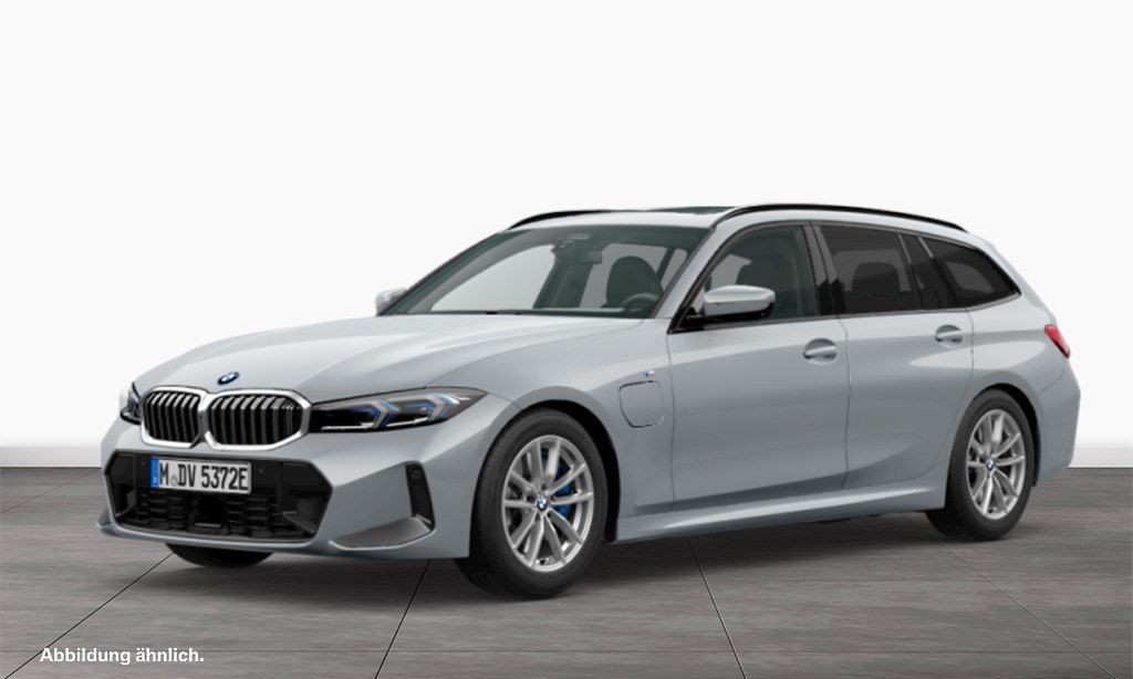 BMW 330 2024