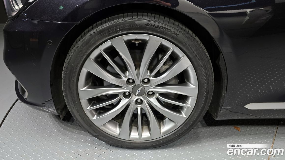 Hyundai Genesis 2016