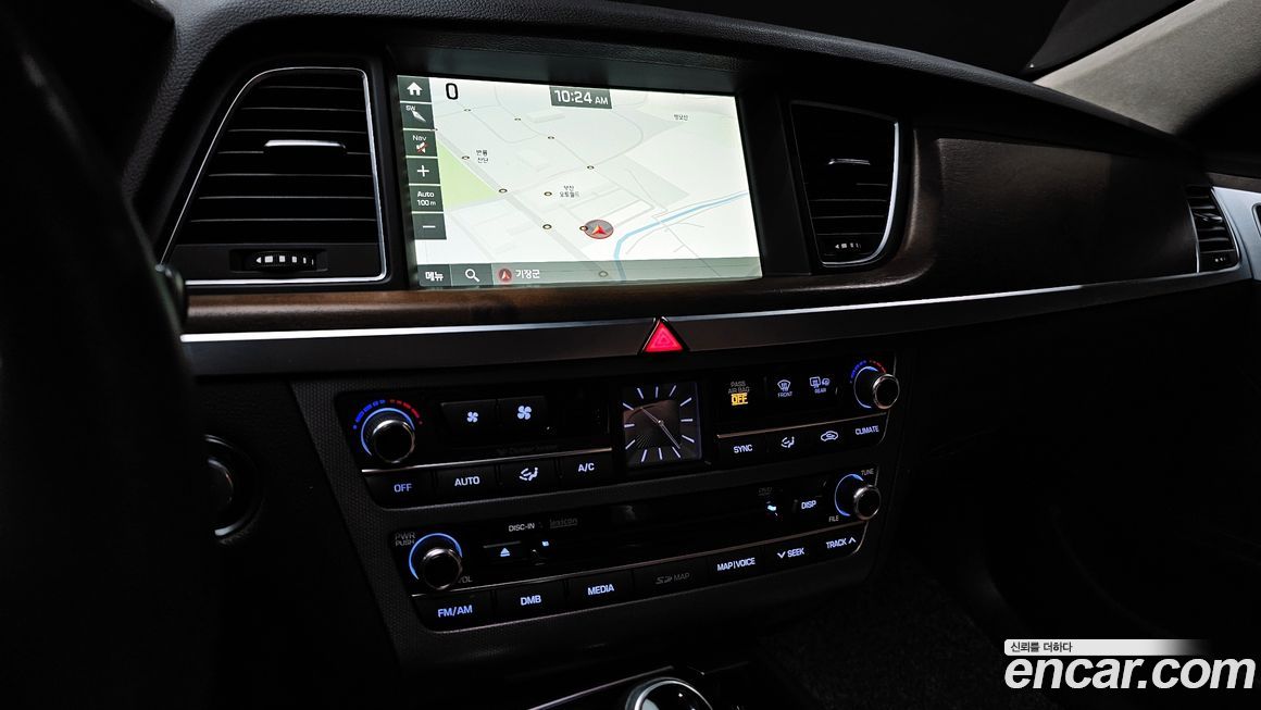 Hyundai Genesis 2016