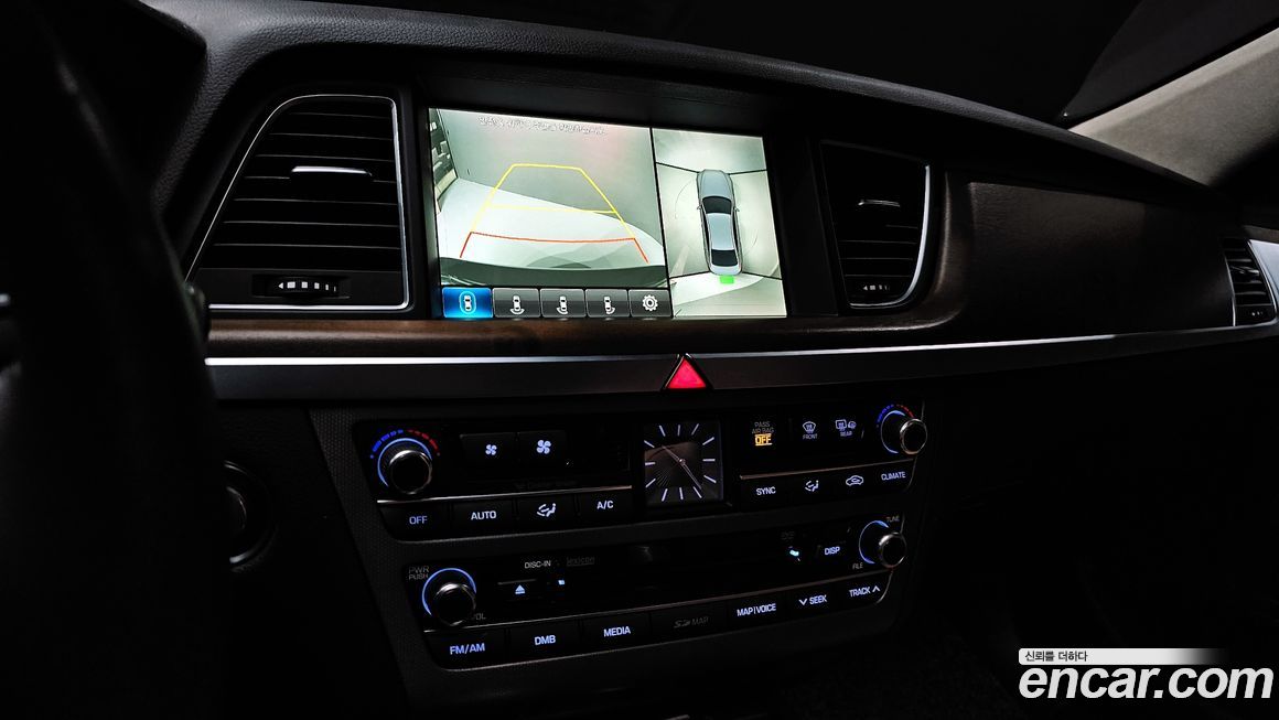 Hyundai Genesis 2016