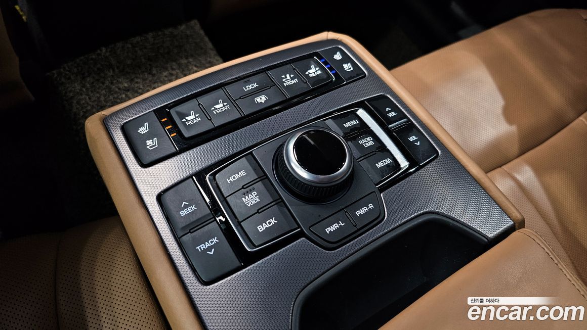 Hyundai Genesis 2016