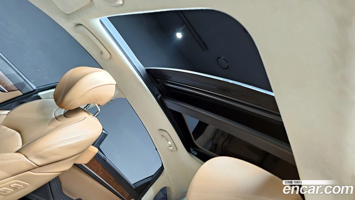 Hyundai Genesis 2016