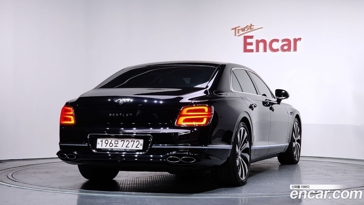 Bentley Flying Spur 2023