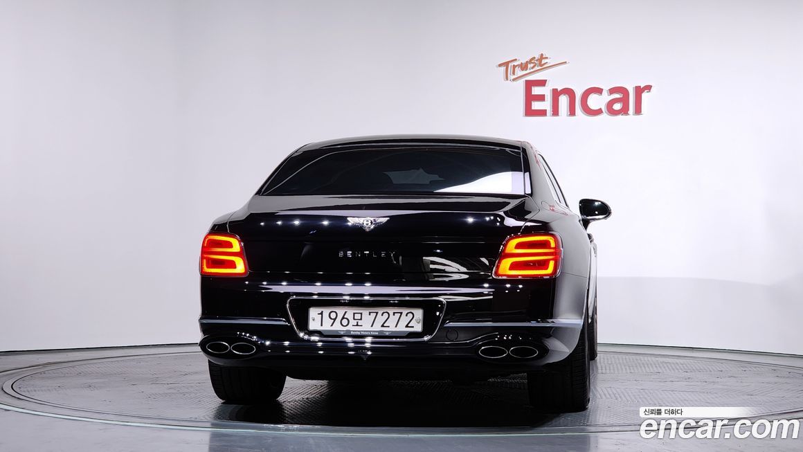 Bentley Flying Spur 2023