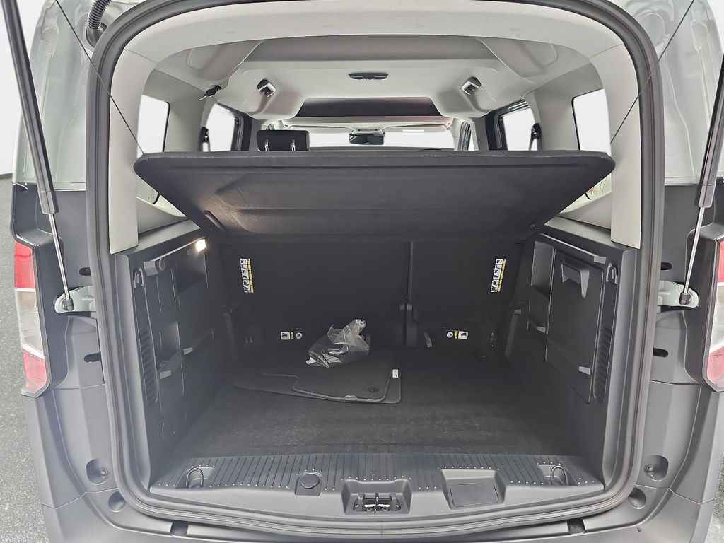 Ford Tourneo Courier 2025