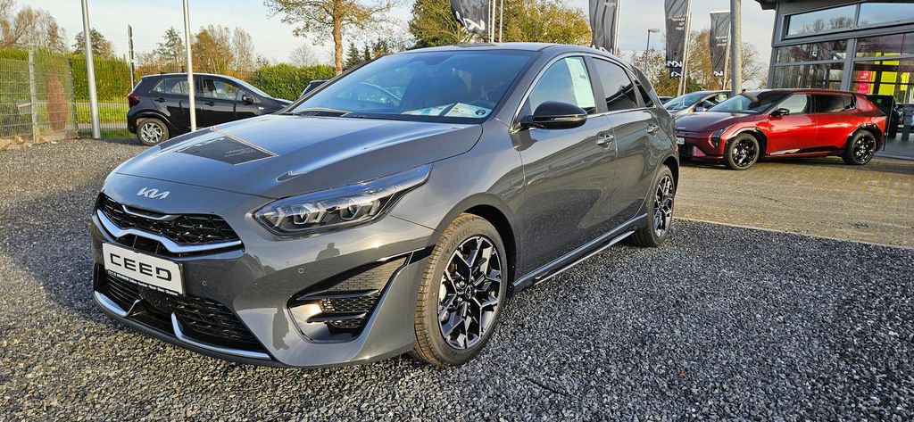 Kia cee'd / Ceed