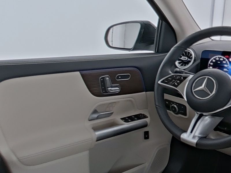 Mercedes-Benz GLA 220 2024