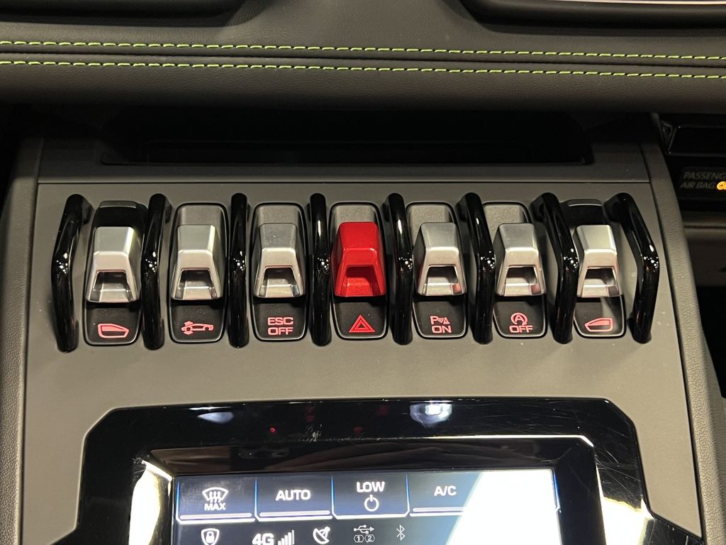 Lamborghini Huracán 2021