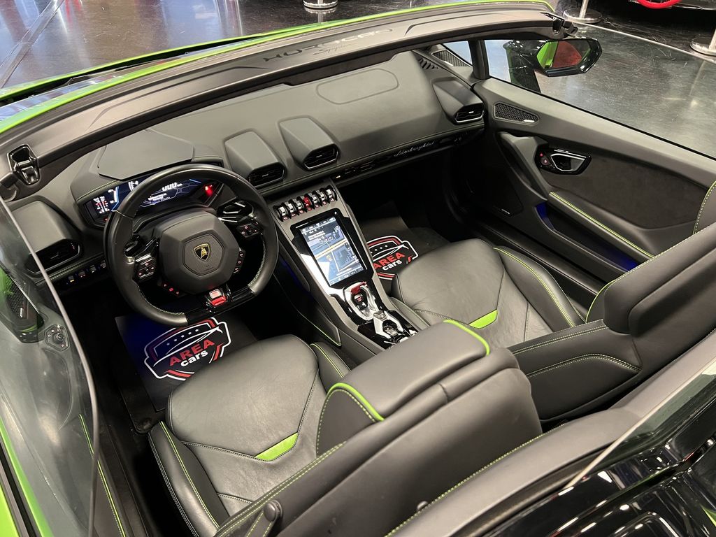 Lamborghini Huracán 2021