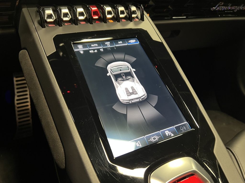 Lamborghini Huracán 2021