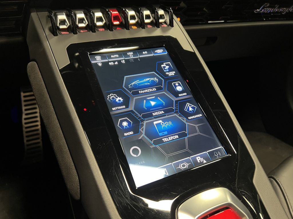 Lamborghini Huracán 2021