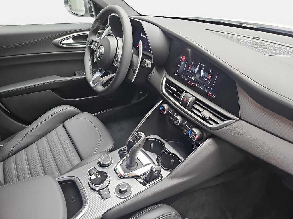 Alfa Romeo Giulia 2025