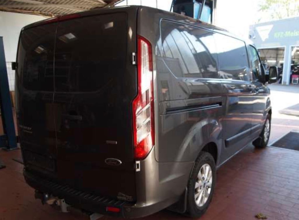 Ford Tourneo Custom 2018