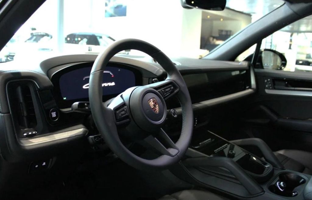 Porsche Cayenne 2025