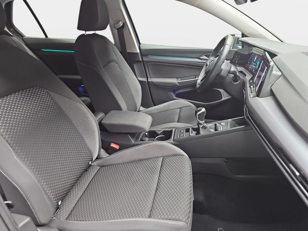 Volkswagen Golf 2023