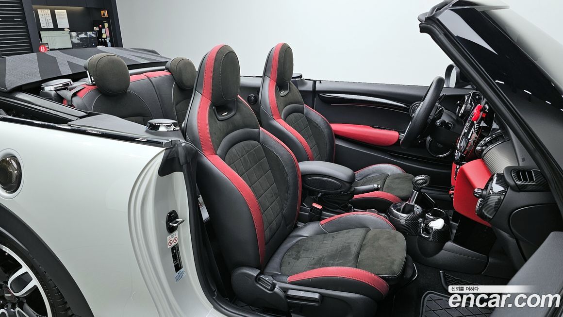 Mini Cooper Convertible 2019