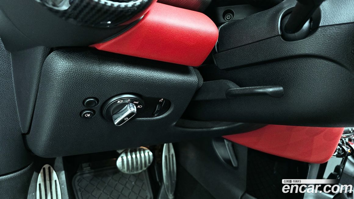 Mini Cooper Convertible 2019