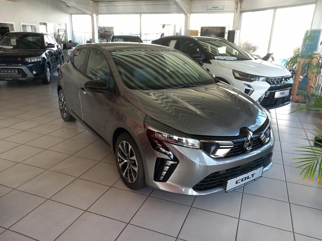 Mitsubishi Colt 2025