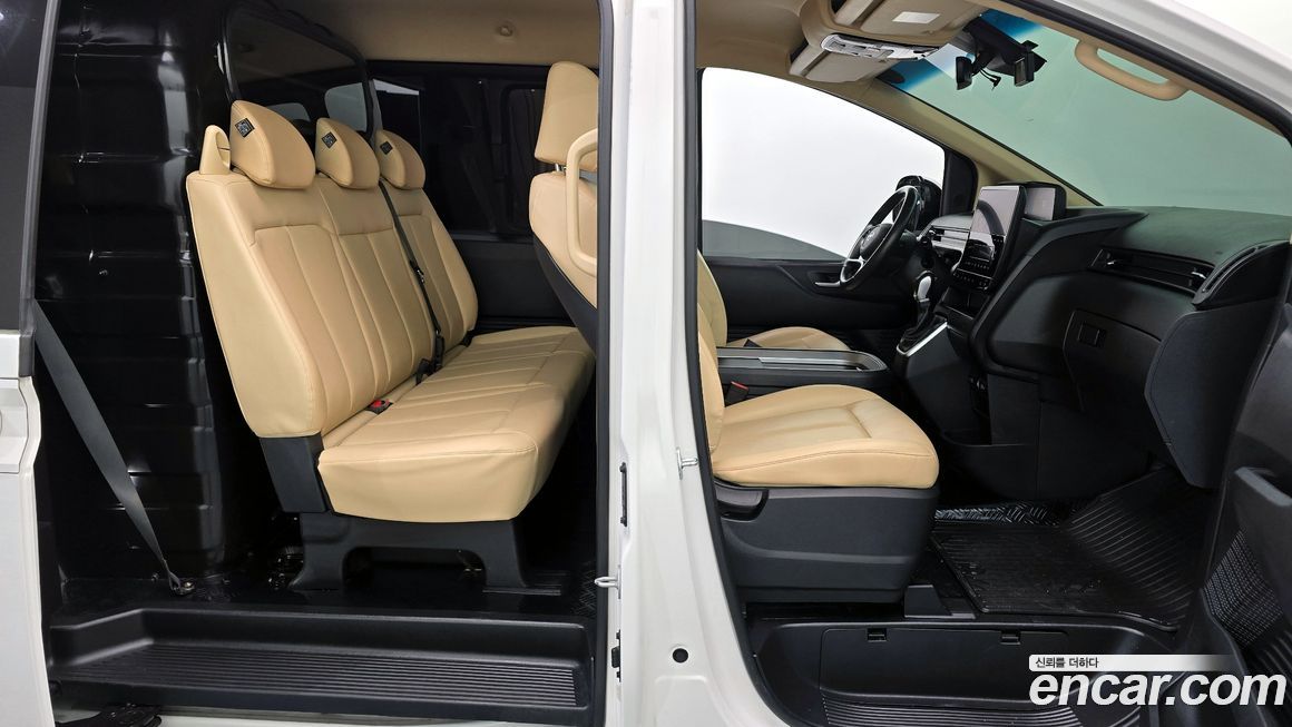 Hyundai Staria 2023