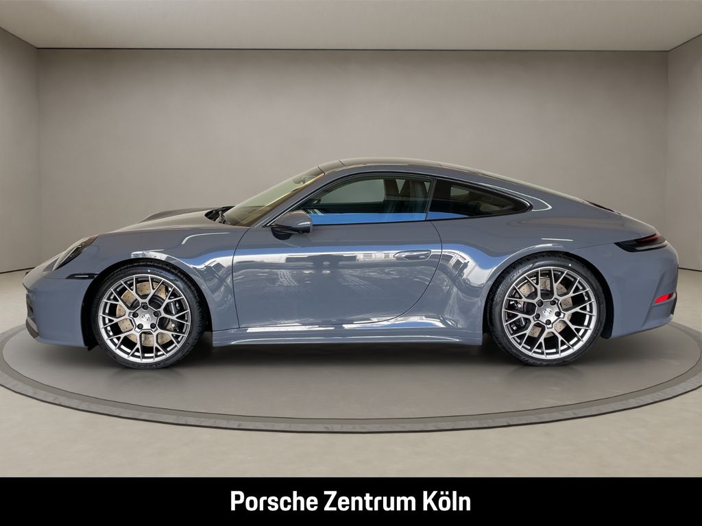 Porsche 992 2025